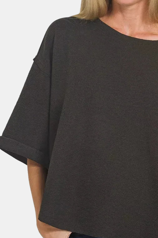 Double Knit Exposed Seam Curved Hem Top / BLACK