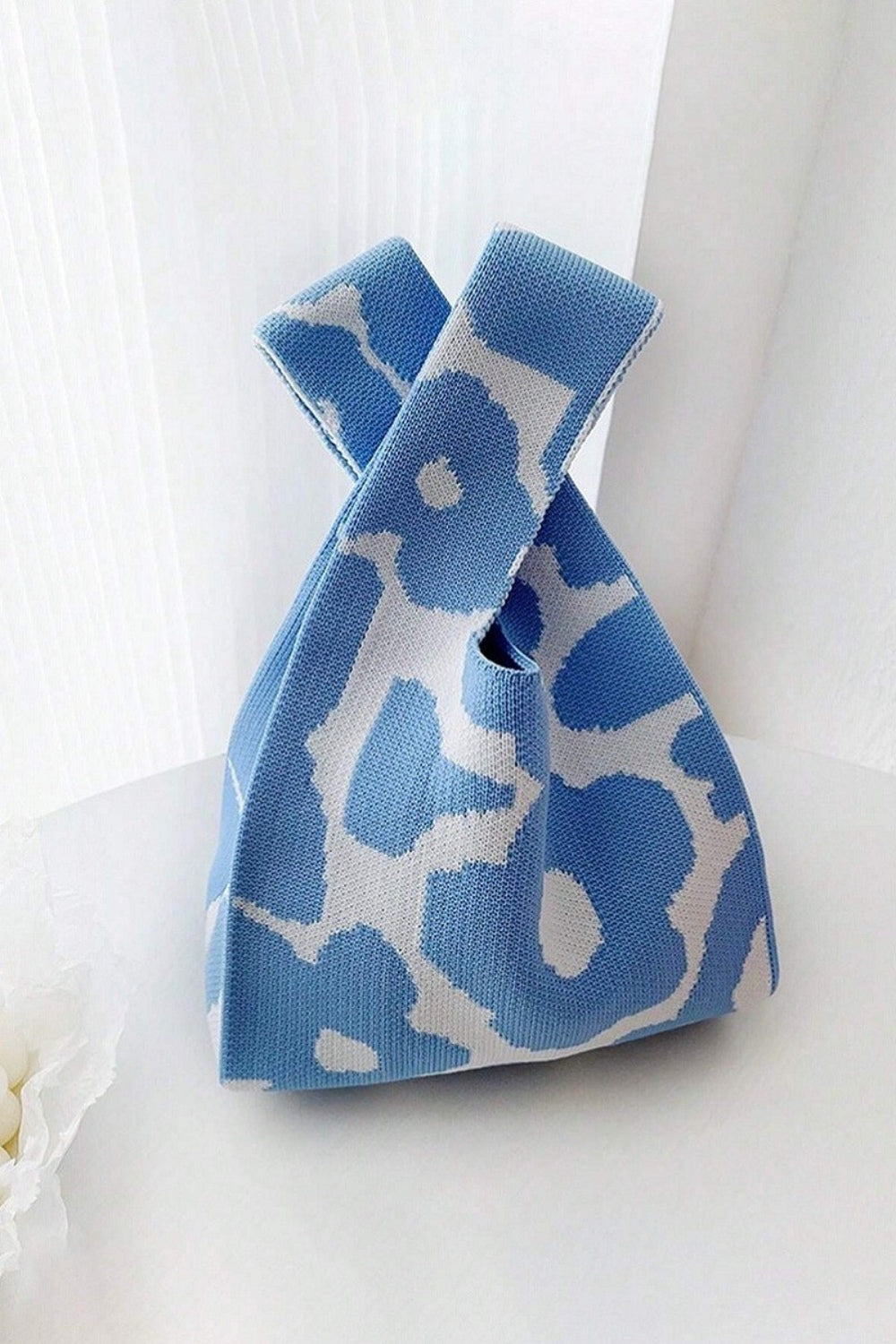 Aesthetic Flower Knitted Tote Handbag / BLUE