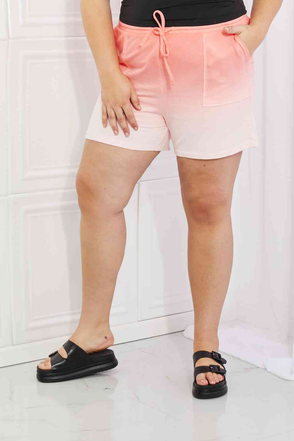 French Terry Dip Dye Drawstring Waist Shorts / CORAL