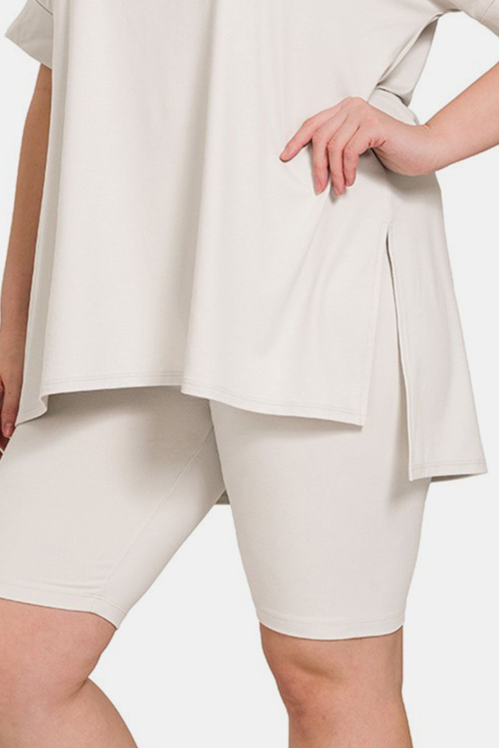 Brushed DTY Microfiber V-Neck Top & Biker Shorts / BONE