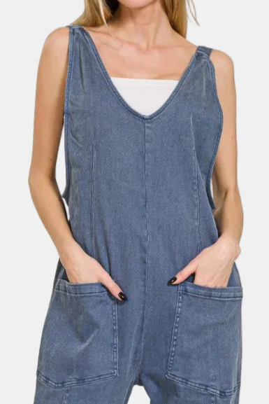Casual Adjustable Strap Baggy Jumpsuit / BLACKBERRY