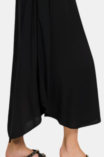 Woven Arc Hem Flowy Cami Dress With Pockets / BLACK