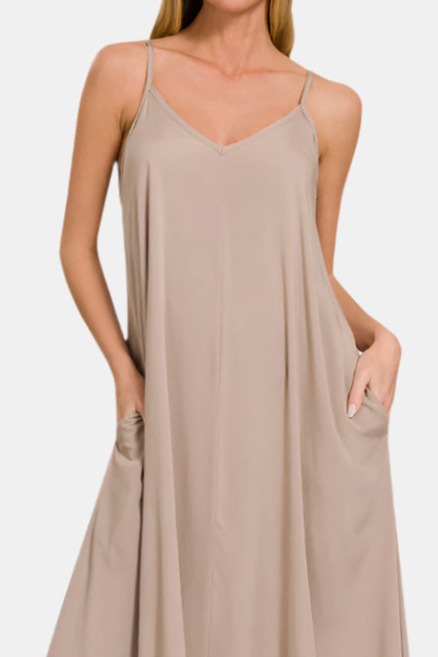 Woven Arc Hem Flowy Cami Dress With Pockets / LT MOCHA