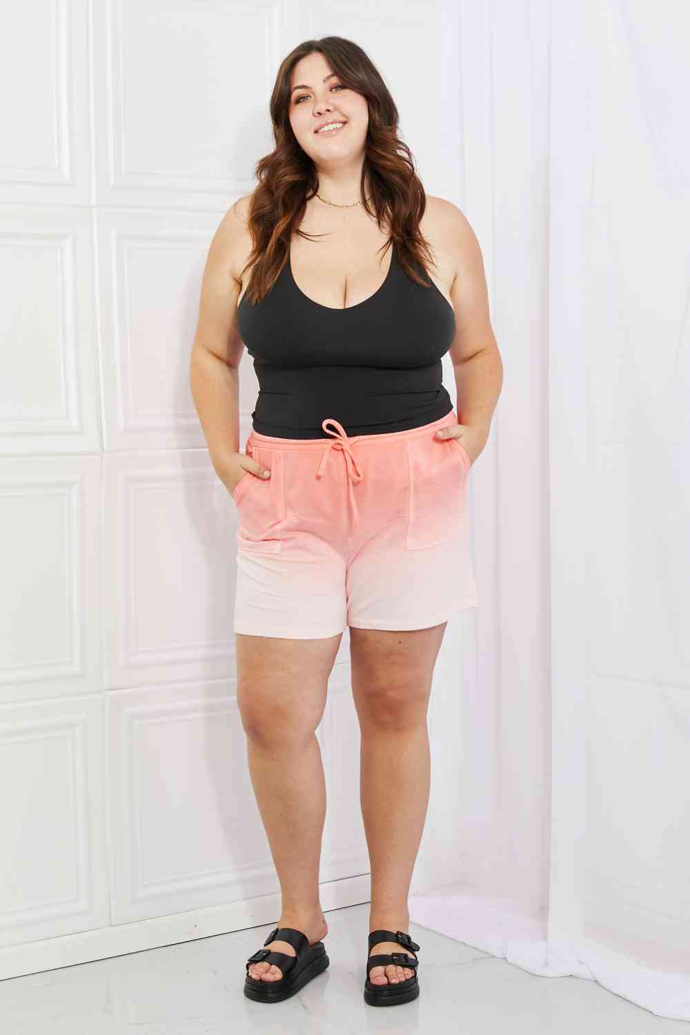 French Terry Dip Dye Drawstring Waist Shorts / CORAL