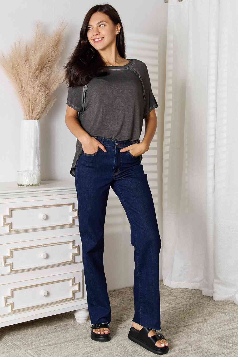 Washed Short Sleeve Boat Neck Top w/ Hi-Low Hem