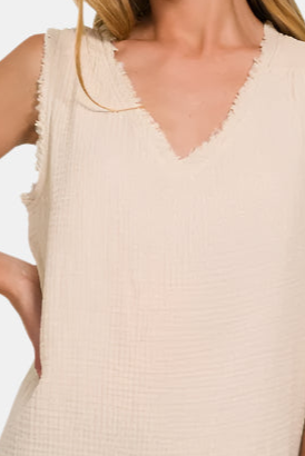Double Gauze Raw Edge V-Neck Tank / SAND BEIGE