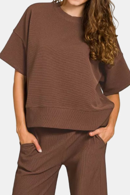 Ribbed Round Neck Tee & Pants Set / BROWN