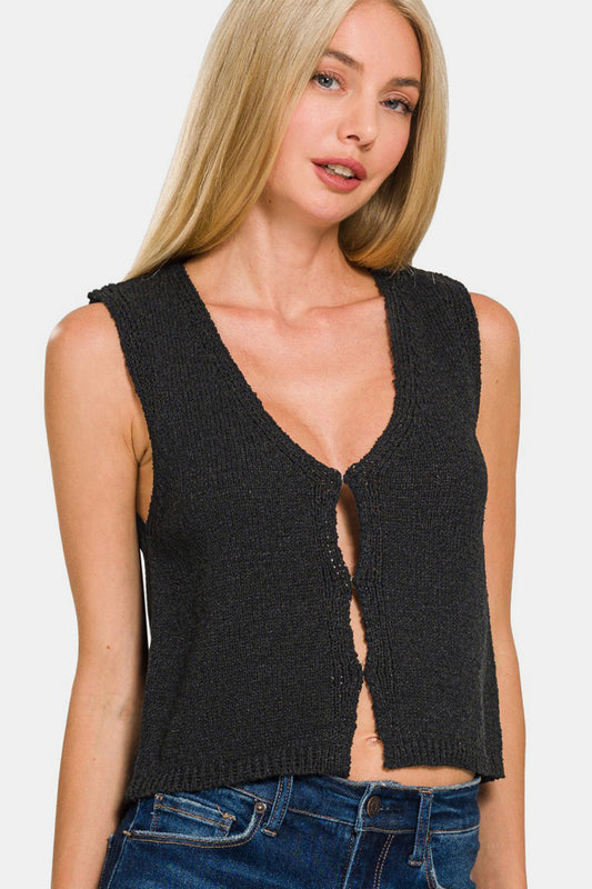 Hook & Eye Sweater Vest / BLACK