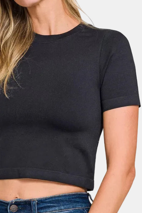 Seamless Round Neck Crop Tee / BLACK