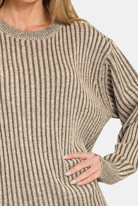 Curved Hem Two-Tone Sweater / BROWN