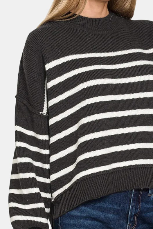 Exposed Seam Striped Oversized Sweater / BLACK