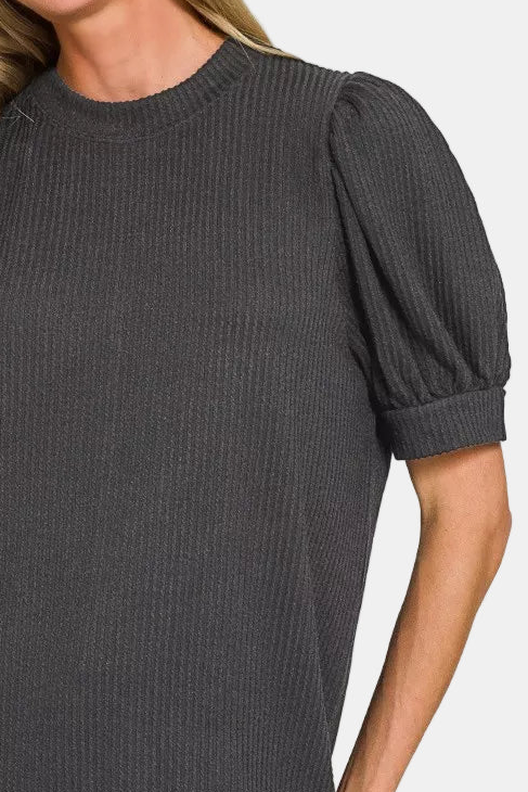 Raised Rib Puff Sleeve Top / BLACK