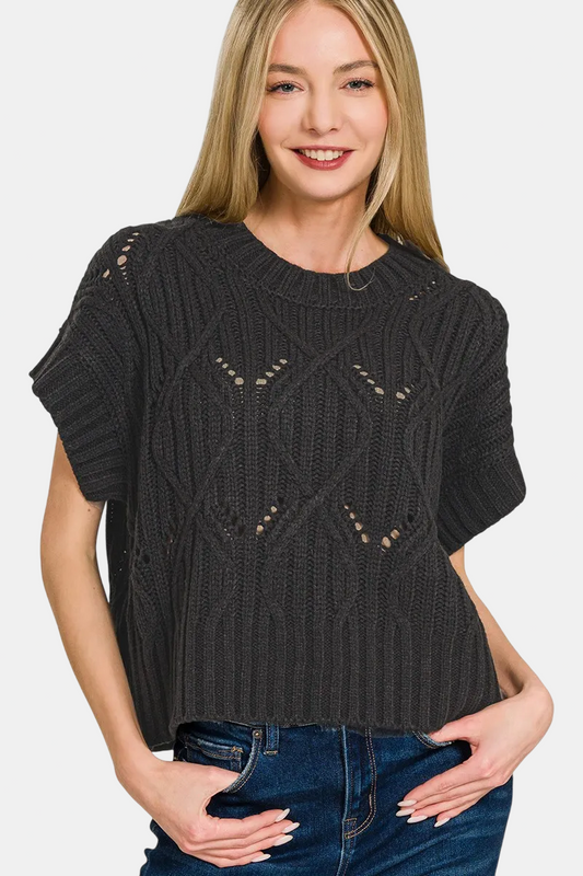 Cable Knit Short Sleeve Sweater / BLACK