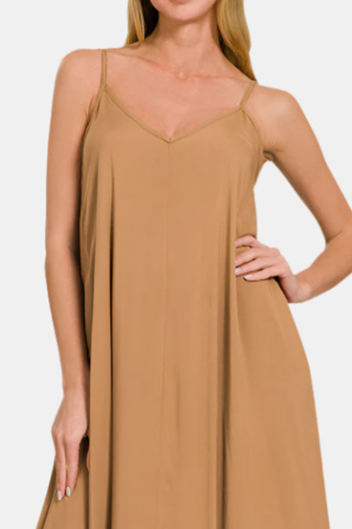 Woven Arc Hem Flowy Cami Dress With Pockets / DEEP CAMEL