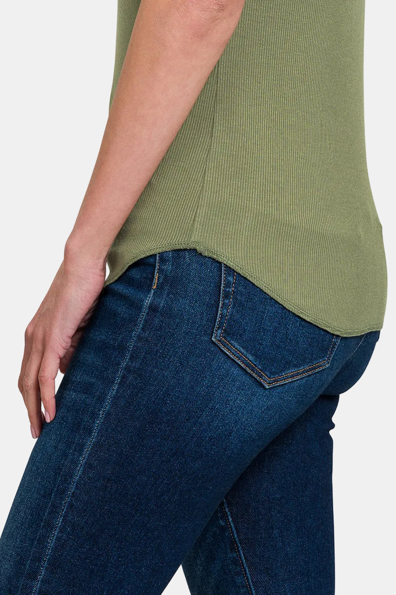 Ribbed Curved Hem Round-Neck Tee / SAND BEIGE