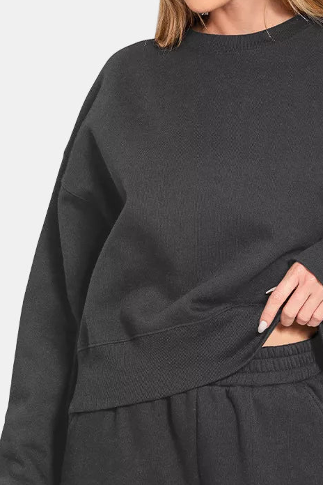 Fleece Round Neck Pullover & Shorts Set / BLACK