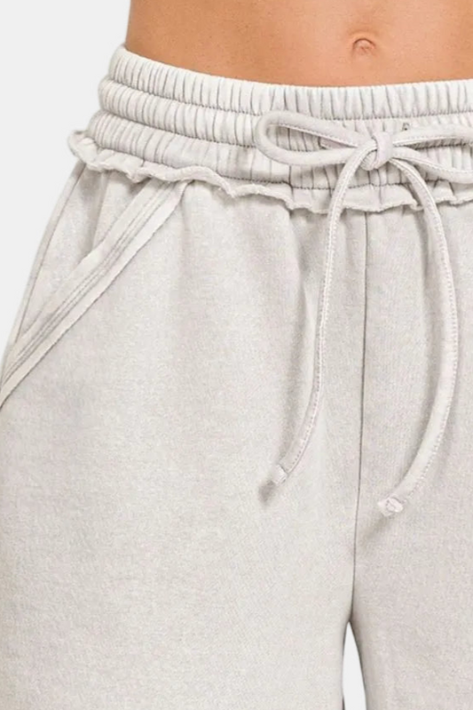 Acid Wash Fleece Drawstring Shorts With Pockets / LT CEMENT
