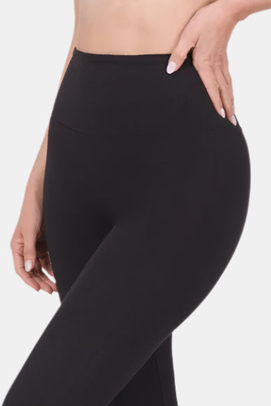 Wide Waistband Yoga Flare Pants / BLACK